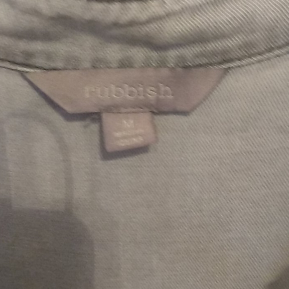 COPY - Rubbish grey distressed denim cold shoulder top. - Picture 3 of 4